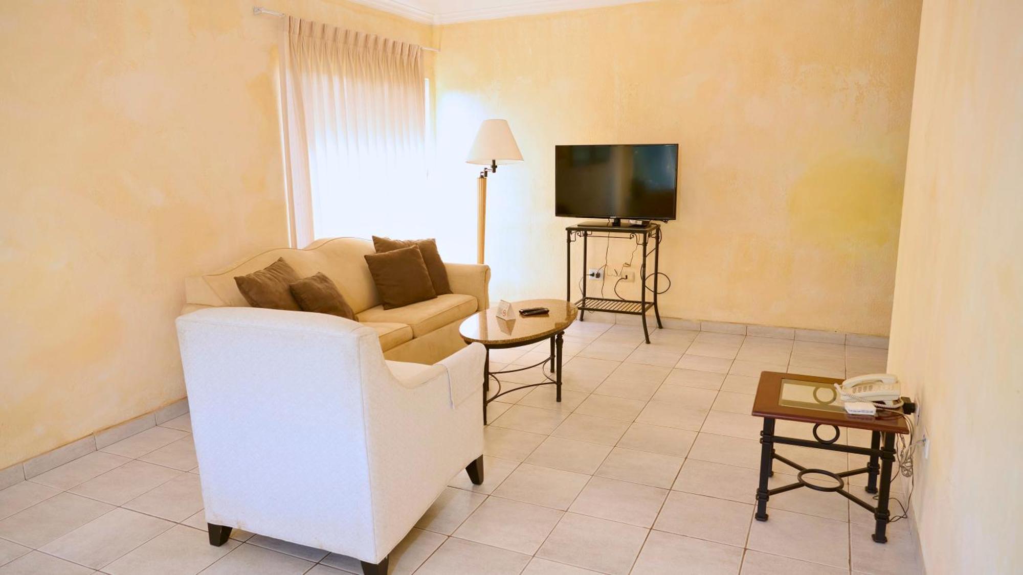 Buganvillas Hotel Suites Santa Cruz de La Sierra Εξωτερικό φωτογραφία